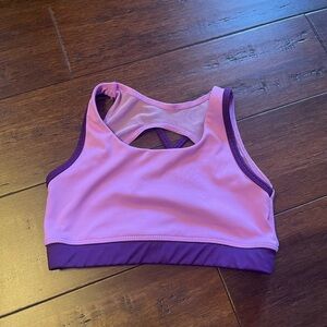 KIDS SPORTS BRA
SIZE- GIRLS MEDIUM (7-8)